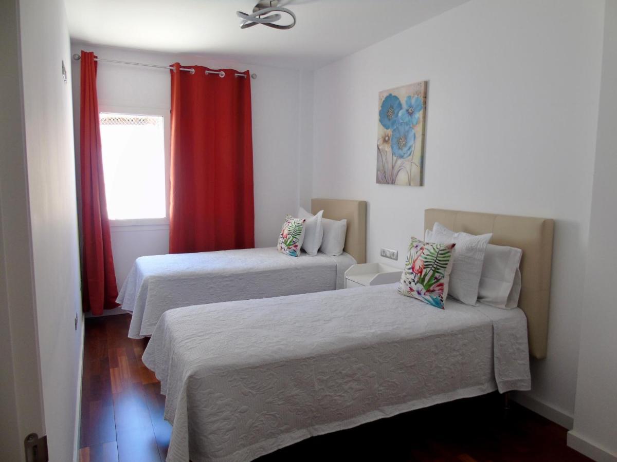 Piso Agradable, Confort Y Relax.. Excelente Para Tu Descanso คอร์ราเลโฮ ภายนอก รูปภาพ