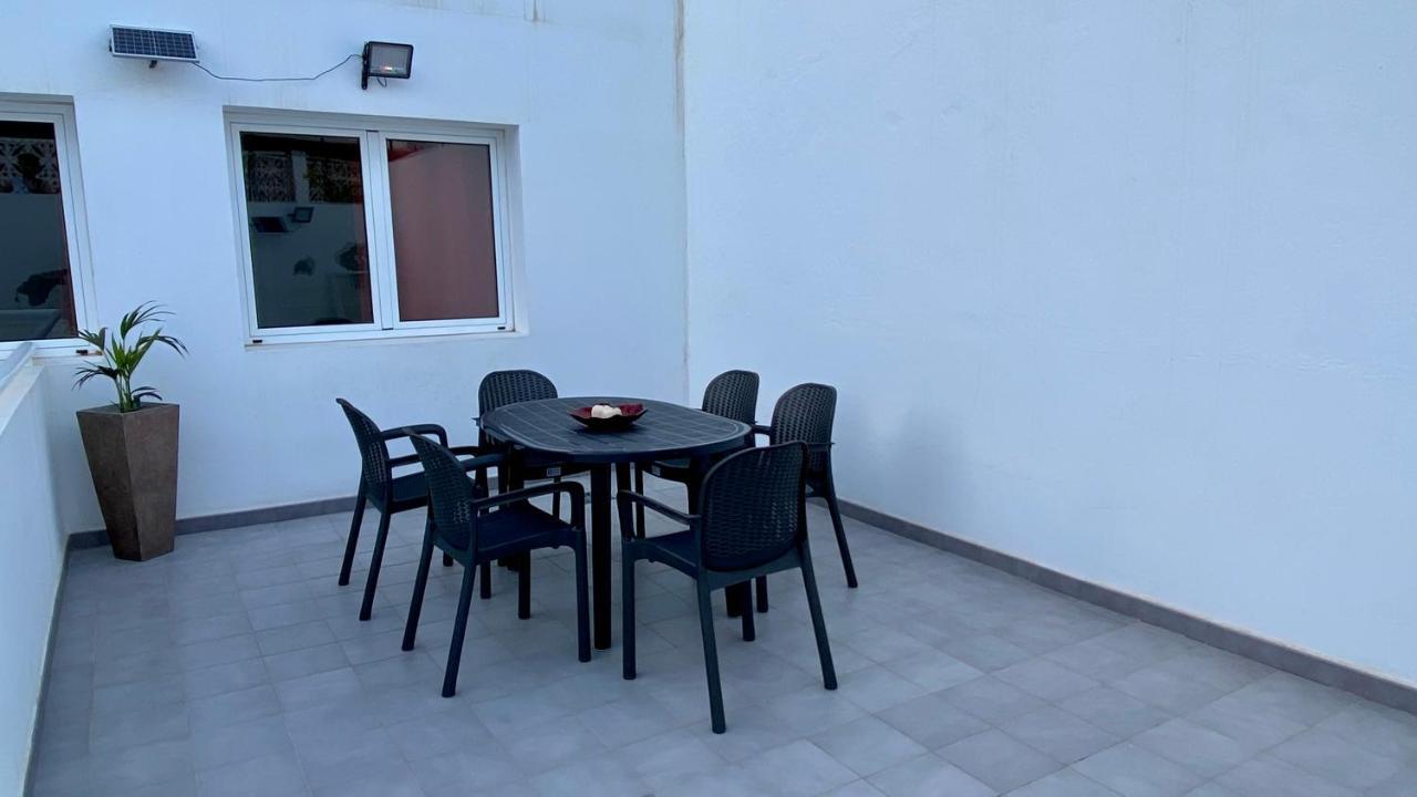 Piso Agradable, Confort Y Relax.. Excelente Para Tu Descanso คอร์ราเลโฮ ภายนอก รูปภาพ
